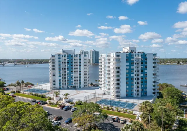 Listing Photo 1 - Condo for sale in building located at 935 N Halifax Ave, Daytona Beach, FL 32118 - Unit #705