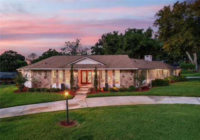 Photo 1 of Single family home for sale at 1678 Kingston Rd, Longwood, FL 32750 | MLS# O6440818 | Listing updated on 2026-09-21