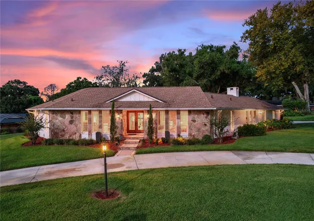 Photo 2 of Single family home for sale at 1678 Kingston Rd, Longwood, FL 32750 | MLS# O6440818 | Listing updated on 2026-09-21