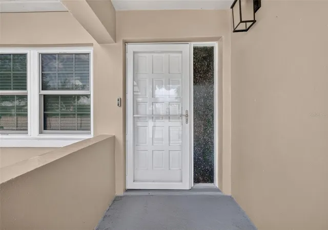 Listing Photo 4 - Condo for sale in building located at 8352 Meadowbrook Dr, Largo, FL 33777 - Unit #10