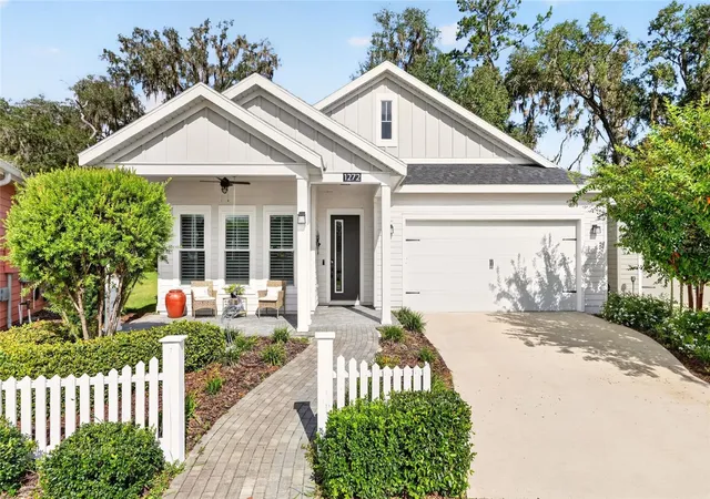 Photo 1 of Sale Pending at 1272 Nw 132nd Boulevard, Newberry, FL 32669 | MLS# GC543413 | Listing updated on 2026-09-19