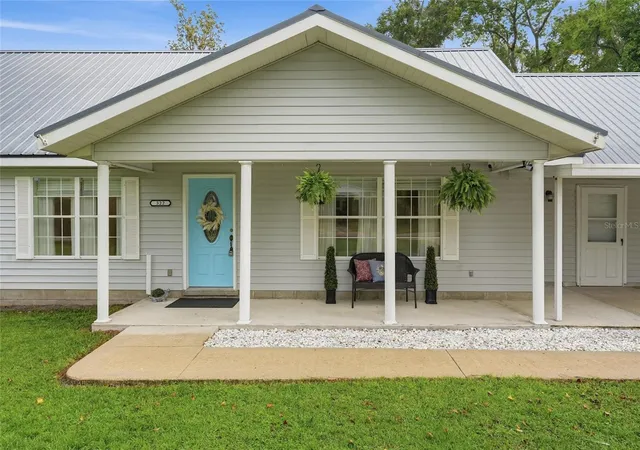 Photo 2 of Single family home for sale at 322 Ne 4th Avenue, Trenton, FL 32693 | MLS# GC543415 | Listing updated on 2026-09-14