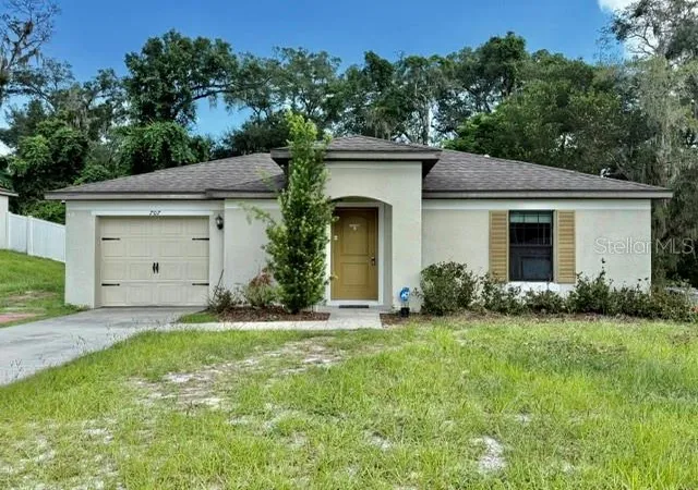 Single family home for sale at 707 W Chelsea St, DELAND, FL 32720 | MLS# V4951215