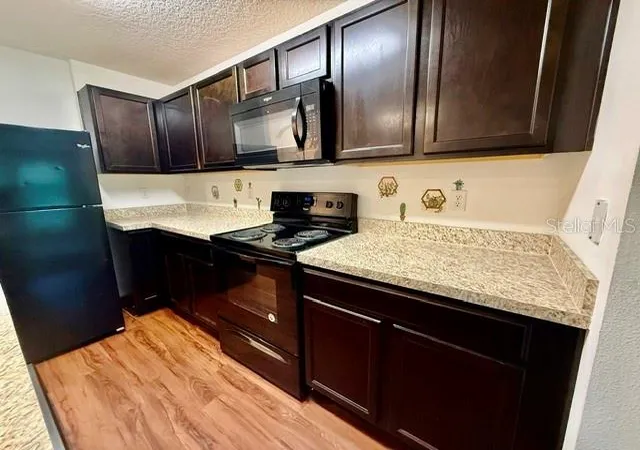 Photo 3 of Single family home for sale at 707 W Chelsea St, Deland, FL 32720 | MLS# V4951215 | Listing updated on 2026-09-19