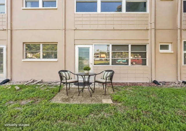 Listing Photo 2 - Condo for sale in building located at 6645 1St Ave N, St. Petersburg, FL 33710 - Unit #102