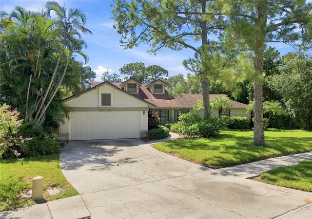Photo 1 of Single family home for sale at 2942 Longbrooke Way, Clearwater, FL 33760 | MLS# TB8547491 | Listing updated on 2026-09-20