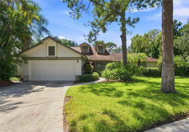 Photo 3 of Single family home for sale at 2942 Longbrooke Way, Clearwater, FL 33760 | MLS# TB8547491 | Listing updated on 2026-09-20
