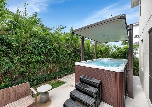 Photo 2 of Single family home for sale at 3030 W Van Buren Dr, Tampa, FL 33611 | MLS# TB8547494 | Listing updated on 2026-10-08