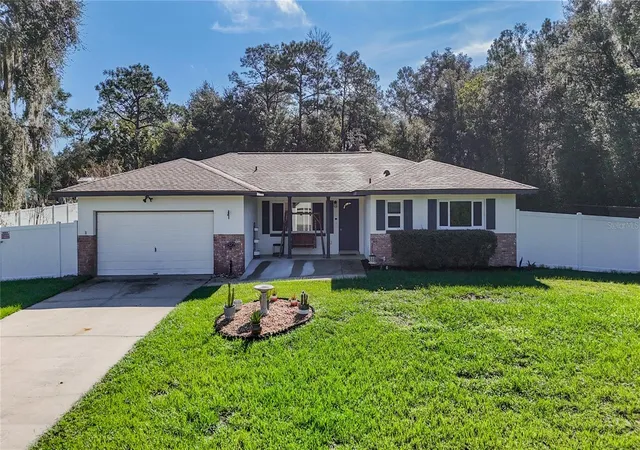 Photo 1 of Single family home for sale at 12261 S Elm Point, Floral City, FL 34436 | MLS# W7889412 | Listing updated on 2026-09-12