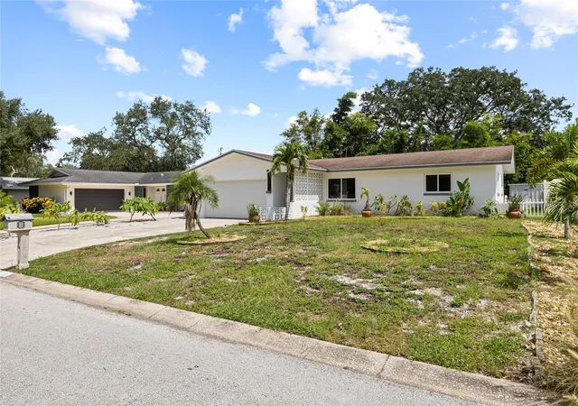 Photo 2 of Single family home for sale at 2051 Little Neck Rd, Clearwater, FL 33755 | MLS# TB8547503 | Listing updated on 2026-10-05