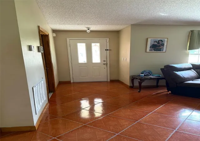 Photo 4 of Single family home for sale at 16804 SW 39th Circle, Ocala, FL 34473 | MLS# TB8547506 | Listing updated on 2026-10-10