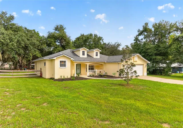 Photo 2 of Single family home for sale at 6476 Larry Ave, Webster, FL 33597 | MLS# W7889415 | Listing updated on 2026-10-19