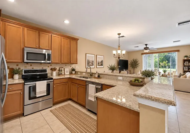 Photo 3 of Townhouse for sale at 1792 Garden Sage Dr, Oviedo, FL 32765 | MLS# O6440874 | Listing updated on 2026-10-03