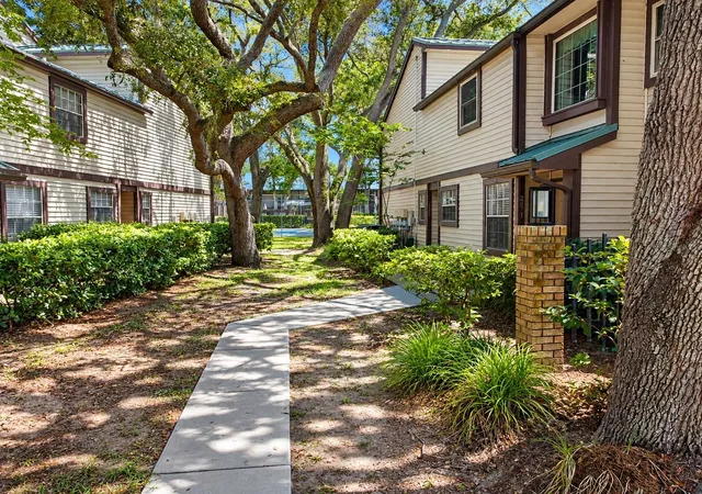 Listing Photo 2 - Condo for sale in building located at 2669 Walnut Dr, PALM HARBOR, FL 34683 - Unit #1901