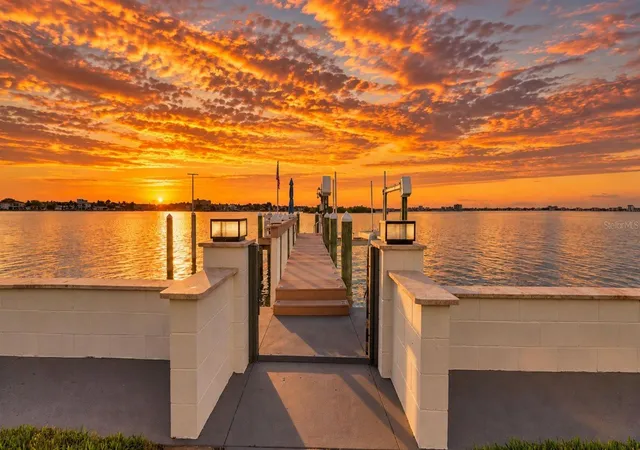 Photo 1 of Single family home for sale at 7008 S Shore Dr, South Pasadena, FL 33707 | MLS# TB8547512 | Listing updated on 2026-10-14