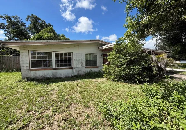 Photo 1 of Sale Pending at 3404 Sebring Ave, Orlando, FL 32806 | MLS# O6440884 | Listing updated on 2026-09-14