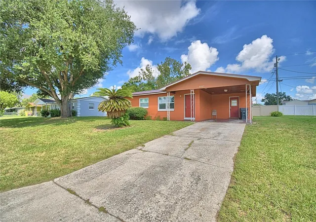 Photo 2 of Single family home for sale at 2407 Lilly St, Lake Wales, FL 33898 | MLS# O6440885 | Listing updated on 2026-10-03