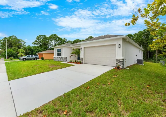 Photo 2 of Single family home for sale at 1860 E St James Loop, Inverness, FL 34453 | MLS# OM732075 | Listing updated on 2026-10-13