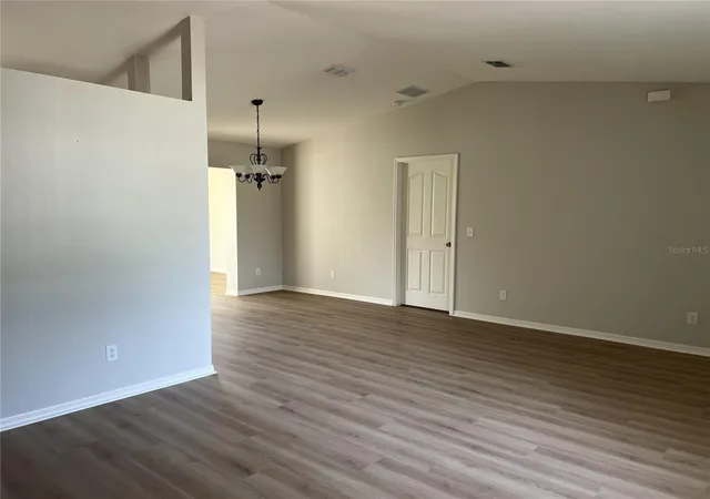 Photo 2 of Single family home for sale at 6035 Sw 98th Street Rd, Ocala, FL 34476 | MLS# O6440900 | Listing updated on 2026-09-14