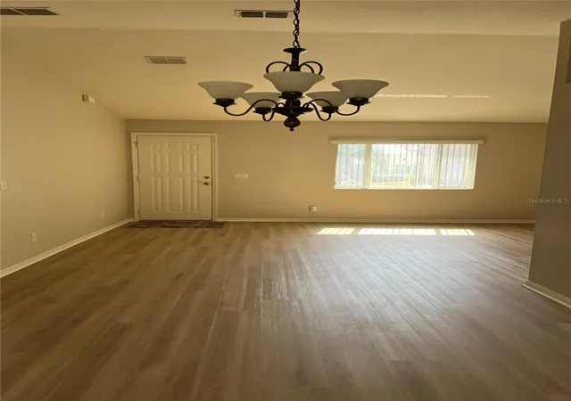 Photo 3 of Single family home for sale at 6035 Sw 98th Street Rd, Ocala, FL 34476 | MLS# O6440900 | Listing updated on 2026-09-14