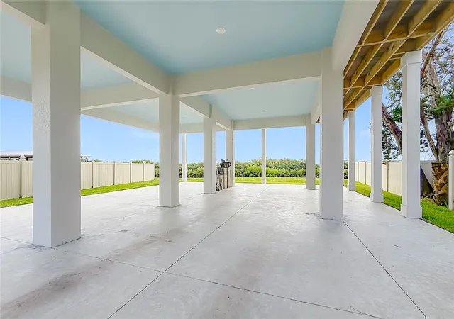 Photo 3 of Single family home for sale at 1625 S Wallace Point, Crystal River, FL 34429 | MLS# TB8547533 | Listing updated on 2026-10-06