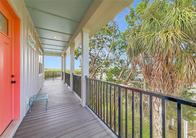 Photo 4 of Single family home for sale at 1625 S Wallace Point, Crystal River, FL 34429 | MLS# TB8547533 | Listing updated on 2026-10-06