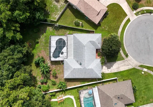 Photo 2 of Single family home for sale at 943 March Hare Ct, Winter Springs, FL 32708 | MLS# O6440902 | Listing updated on 2026-10-04