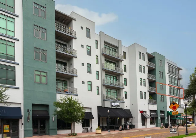 Photo 1 of Condo for sale at 10 N Summerlin Ave #28, Orlando, FL 32801 | MLS# O6440913 | Listing updated on 2026-10-03