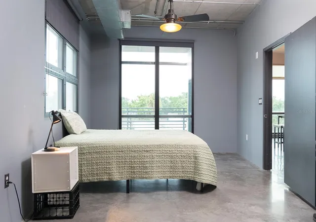 Photo 3 of Condo for sale at 10 N Summerlin Ave #28, Orlando, FL 32801 | MLS# O6440913 | Listing updated on 2026-10-03