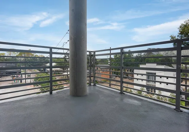 Photo 4 of Condo for sale at 10 N Summerlin Ave #28, Orlando, FL 32801 | MLS# O6440913 | Listing updated on 2026-10-03