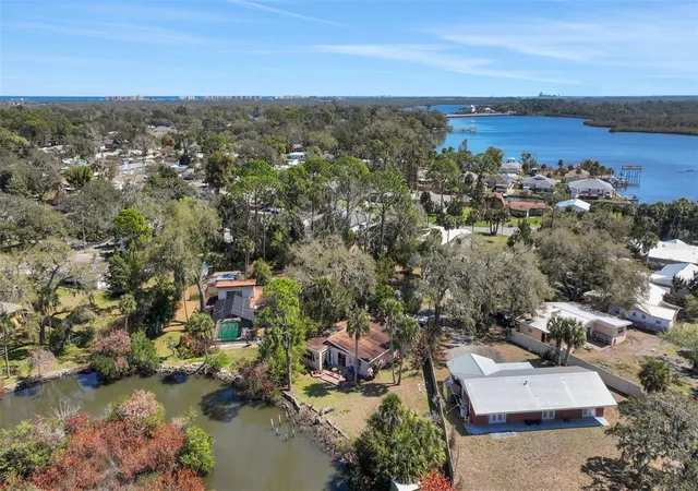 Photo 3 of Single family home for sale at 410 Acacia Cir, Port Orange, FL 32127 | MLS# O6440914 | Listing updated on 2026-09-28