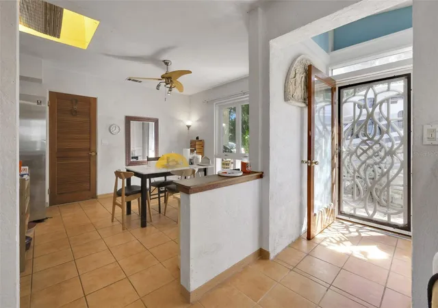 Photo 4 of Single family home for sale at 410 Acacia Cir, Port Orange, FL 32127 | MLS# O6440914 | Listing updated on 2026-09-28