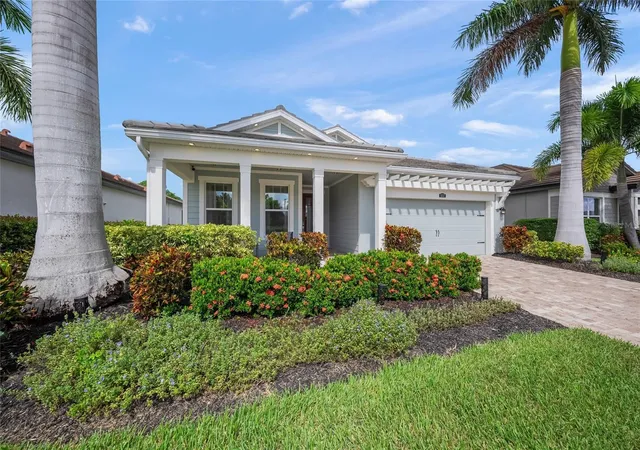Photo 3 of Single family home for sale at 5557 Long Shore Loop, Sarasota, FL 34238 | MLS# A4705753 | Listing updated on 2026-09-17