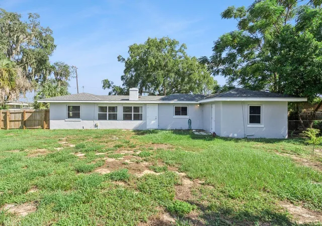 Photo 4 of Single family home for sale at 716 Ave I NE, Winter Haven, FL 33881 | MLS# L4964980 | Listing updated on 2026-09-28