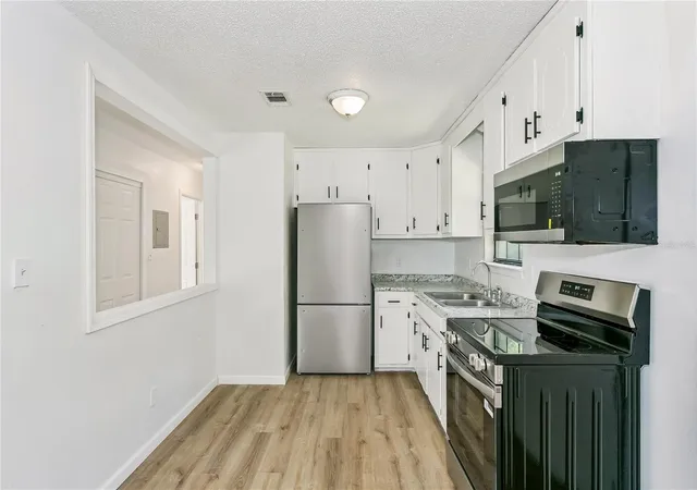 Photo 2 of Single family home for sale at 412 Hancock Ln, Pensacola, FL 32503 | MLS# A4705754 | Listing updated on 2026-09-12