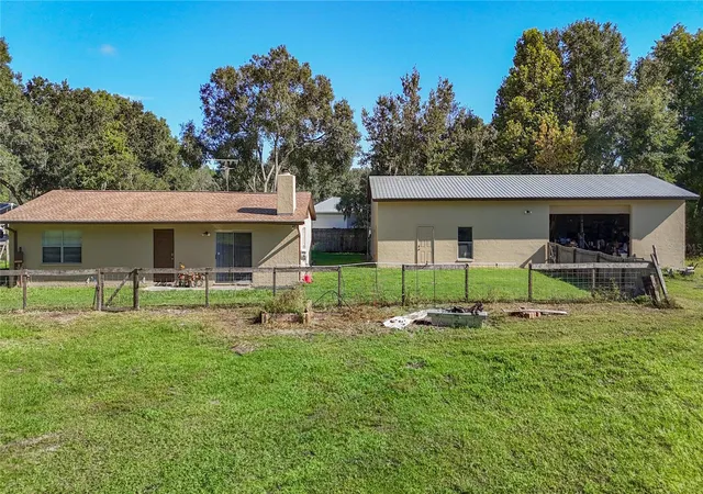 Photo 3 of Single family home for sale at 7102 Five Acre Rd, Plant City, FL 33565 | MLS# TB8547565 | Listing updated on 2026-10-06