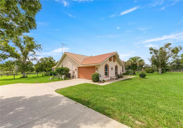 Photo 2 of Single family home for sale at 8400 Sw 52nd Court, Ocala, FL 34476 | MLS# OM732080 | Listing updated on 2026-09-16