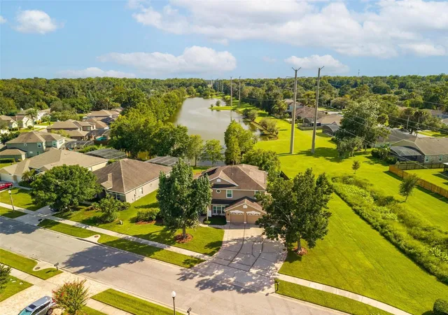 Photo 3 of Single family home for sale at 337 Twelve Oaks Dr, Winter Springs, FL 32708 | MLS# O6440935 | Listing updated on 2026-10-06