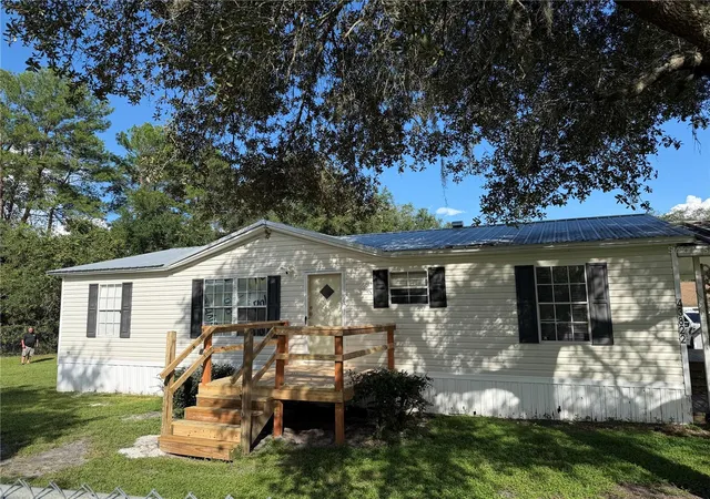 Manufactured home for sale at 43822 Sterling Rd, PAISLEY, FL 32767 | MLS# G5117641