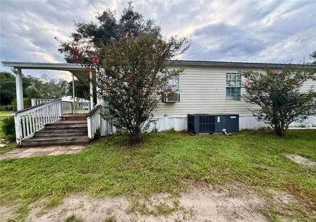 Photo 4 of Manufactured home for sale at 43822 Sterling Rd, Paisley, FL 32767 | MLS# G5117641 | Listing updated on 2026-09-17