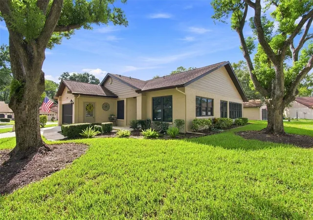 Photo 3 of Single family home for sale at 6802 Plumleaf Ct, Spring Hill, FL 34606 | MLS# W7889423 | Listing updated on 2026-09-30