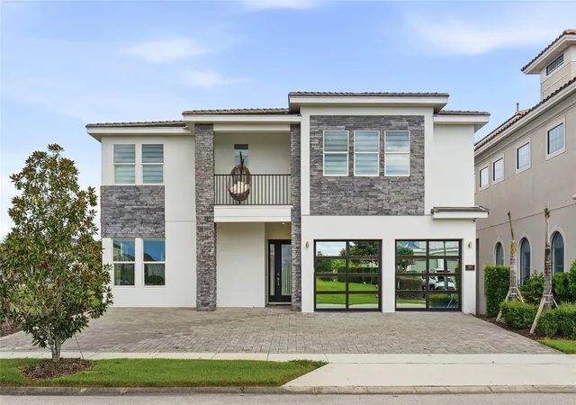 Photo 1 of Mansion for sale at 300 Muirfield Loop, Reunion, FL 34747 | MLS# O6440949 | Listing updated on 2026-09-14