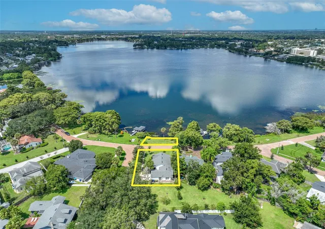 Photo 1 of Single family home for sale at 120 Broadview Ave, Winter Park, FL 32789 | MLS# O6440960 | Listing updated on 2026-09-30