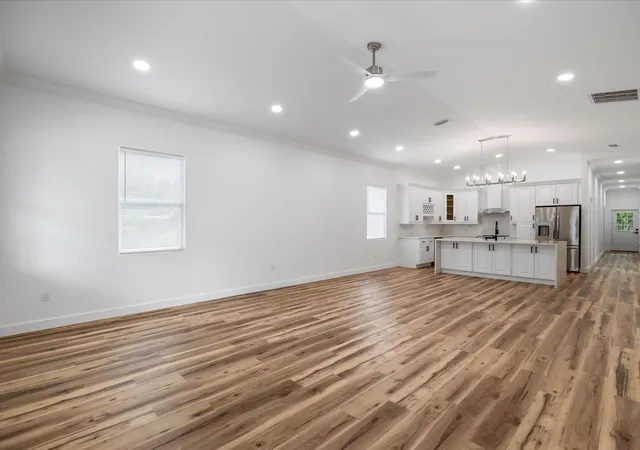 Photo 3 of Single family home for sale at 611 Elm St, Safety Harbor, FL 34695 | MLS# TB8547613 | Listing updated on 2026-10-03