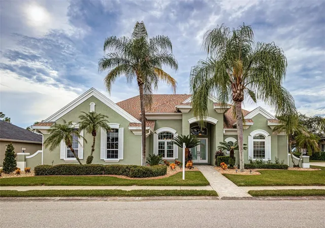Photo 2 of Single family home for sale at 1233 Vista Hills Dr, Lakeland, FL 33813 | MLS# S5157358 | Listing updated on 2026-10-07
