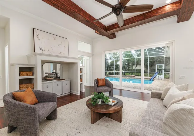 Photo 4 of Single family home for sale at 1233 Vista Hills Dr, Lakeland, FL 33813 | MLS# S5157358 | Listing updated on 2026-10-07