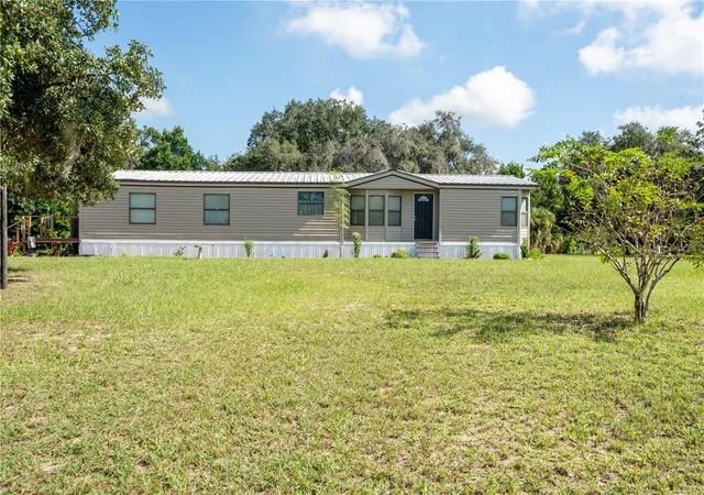 Photo 2 of Manufactured home for sale at 2242 Fox Run Ln, Lake Wales, FL 33898 | MLS# L4964984 | Listing updated on 2026-09-18