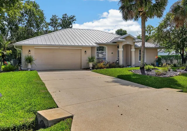 Photo 3 of Single family home for sale at 46 Egret Trl, Palm Coast, FL 32164 | MLS# FC321380 | Listing updated on 2026-09-12
