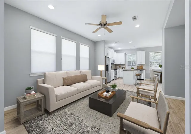 Photo 4 of Townhouse for sale at 11705 Meadowgate Pl, Bradenton, FL 34211 | MLS# A4705774 | Listing updated on 2026-09-24