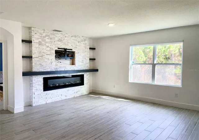 Photo 4 of Single family home for sale at 1034 Cypress Fox Blvd, Davenport, FL 33897 | MLS# O6440970 | Listing updated on 2026-09-12
